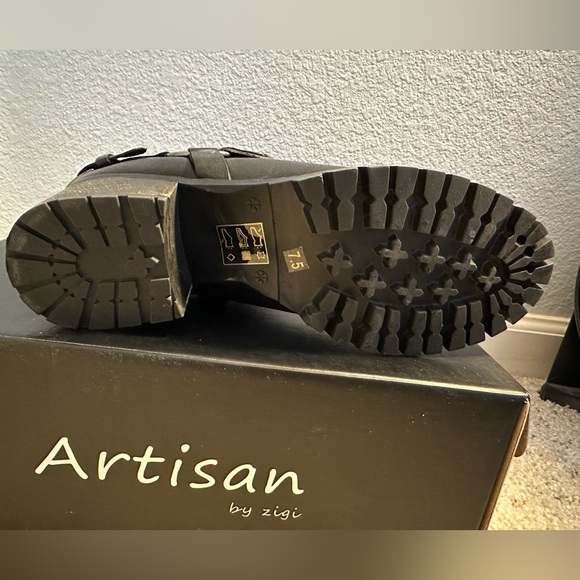 Artisan by Zigi Yolanda Leather Biker Bootie - Picture 3 of 13